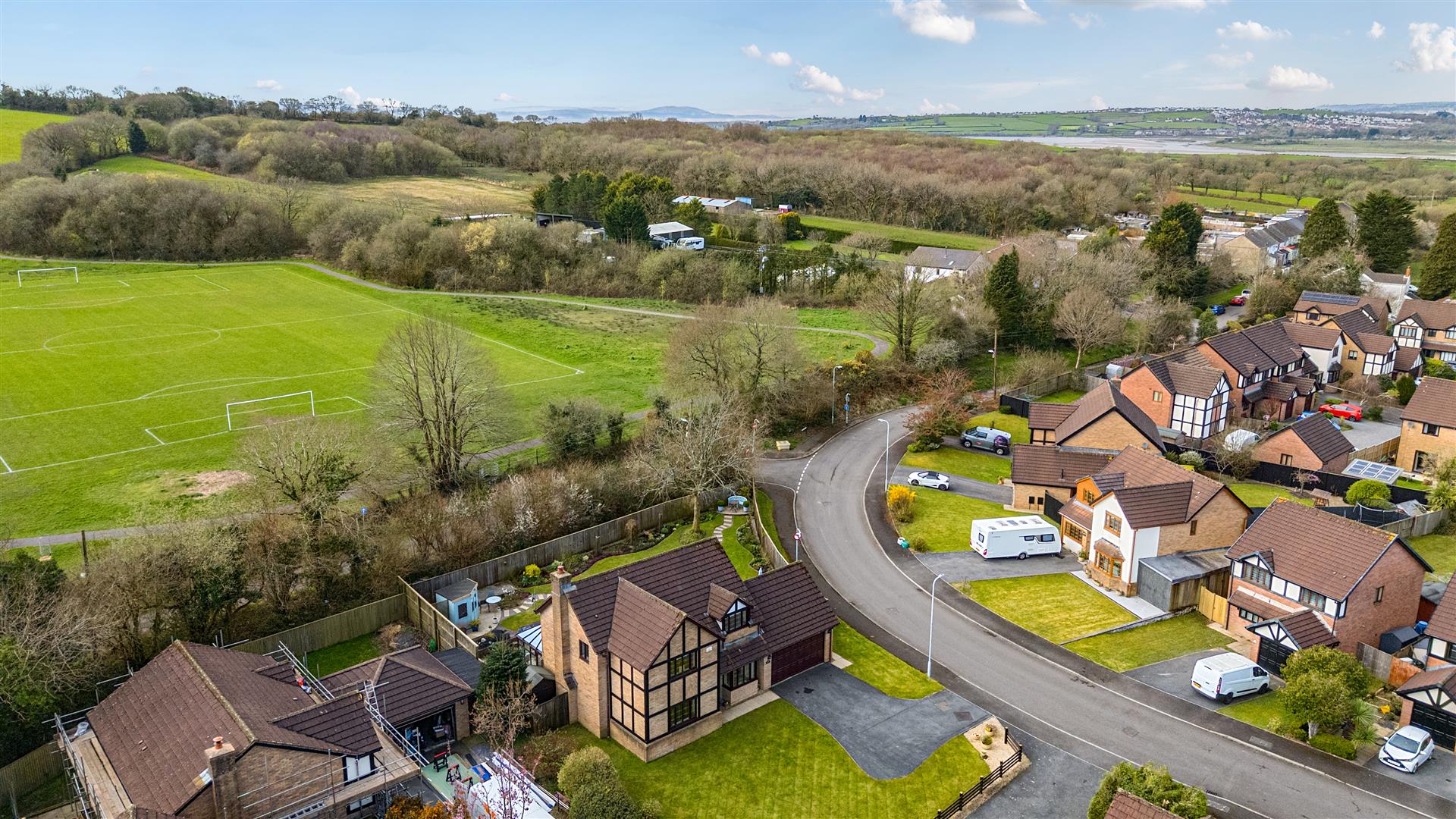 Grove Farm Road, Grovesend, Swansea, SA4 8LA